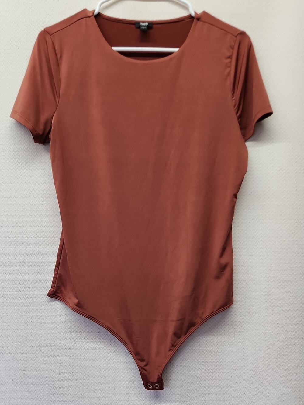 Express Short-Sleeve Bodysuit in Rust